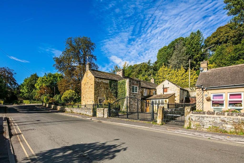 The Belle - A Lovingly Converted Grade II Listed Home From Home In ベイクウェル エクステリア 写真