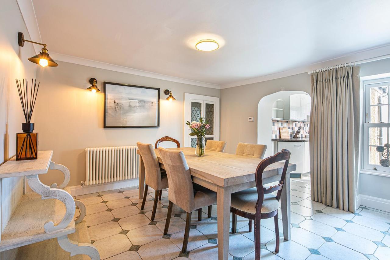 The Belle - A Lovingly Converted Grade II Listed Home From Home In ベイクウェル エクステリア 写真